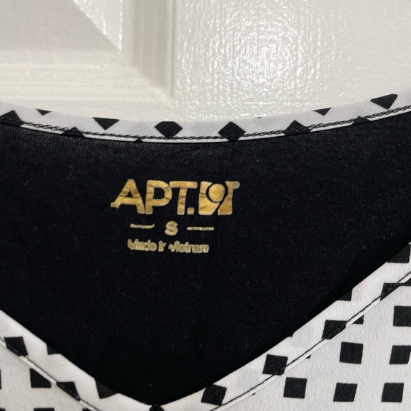Apt 9 black and white blouse size small - Picture 3 of 6